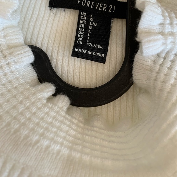Forever 21 white mock-neck sweater - Picture 2 of 4